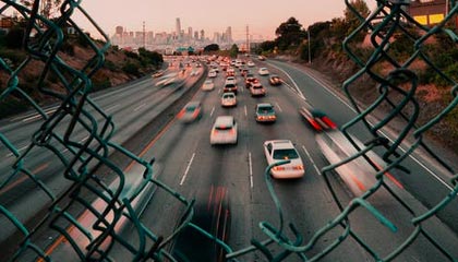 b体育入口-清晨得知U23国足亚洲杯半决赛比分之后，小球迷瞬间喜极而泣